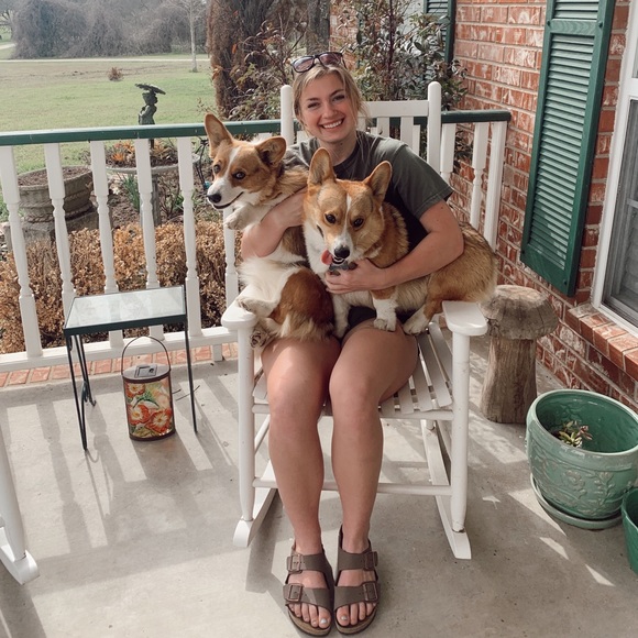 Meet your Posher, Ellie - Picture 4 of 12